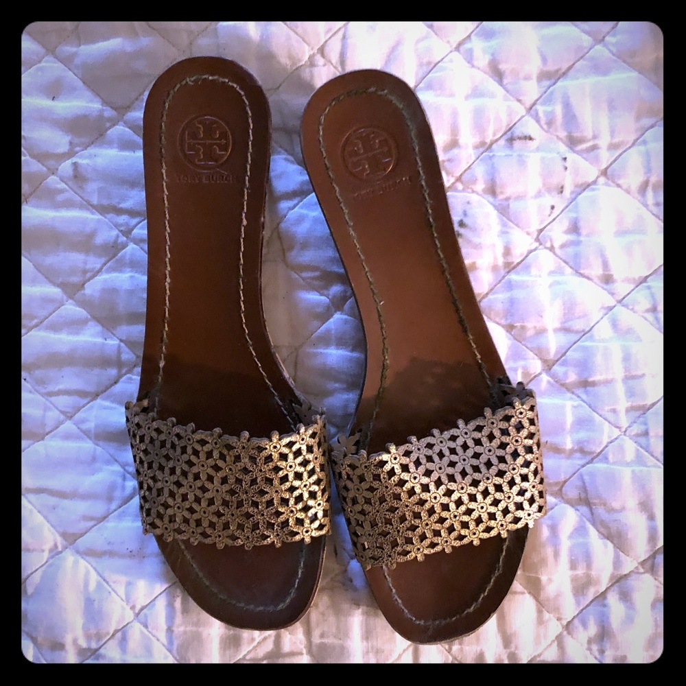 Tory Burch Gold Wedge Sandals Perforated Leather 9